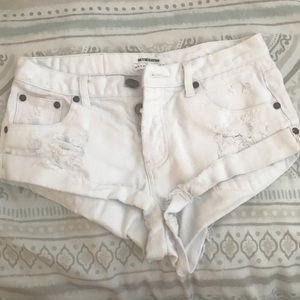 White one teaspoon bandits